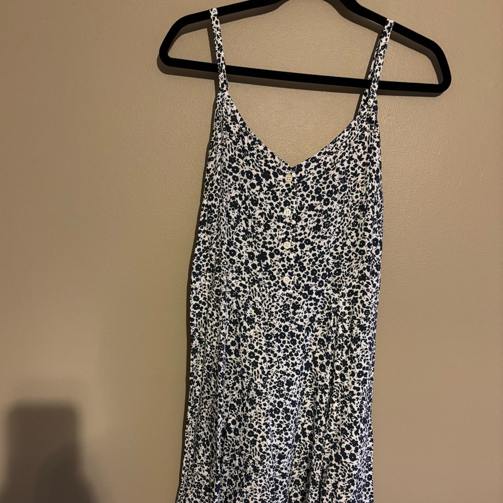 NWT Gap button front dress - Picture 2 of 10